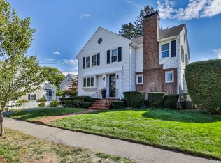 10 Lawndale Rd, Milton, MA 02186