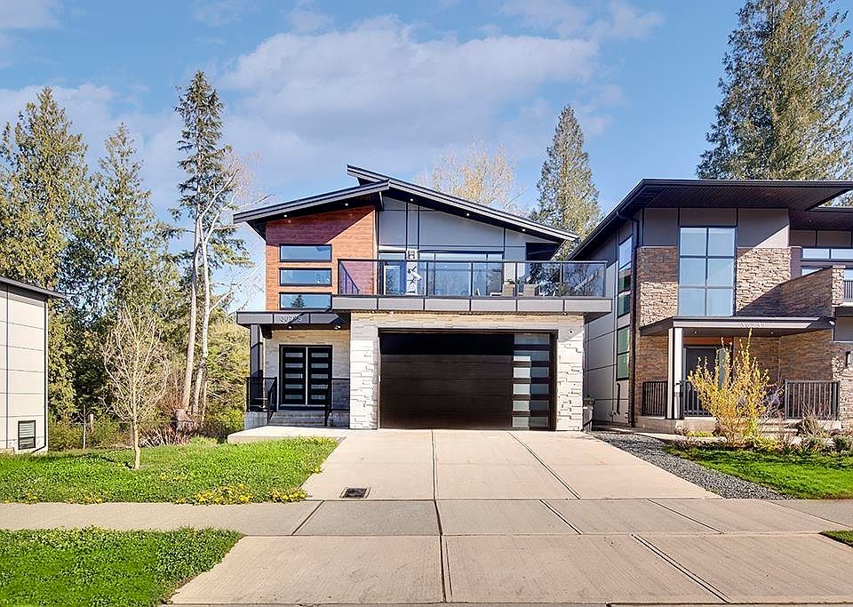 1st image of 36725 Carl Creek Cres