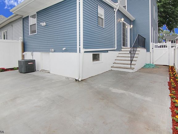 3rd image of 315 Lincoln Ave