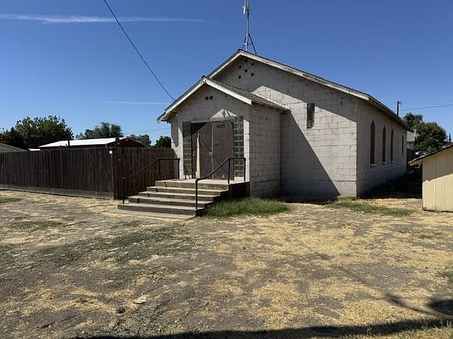 1st image of 16147 Colony St