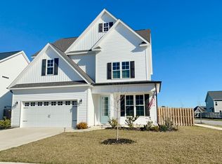 201 W Yellow Lois Dr, Hampstead, NC 28443
