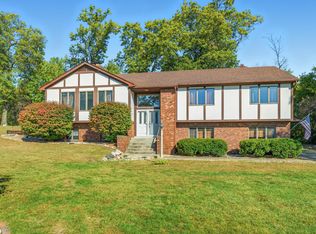 6654 Mercedes Ln, Demotte, IN 46310