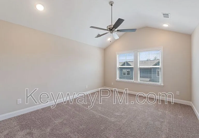 1115 Jolly Ln — Photo 10