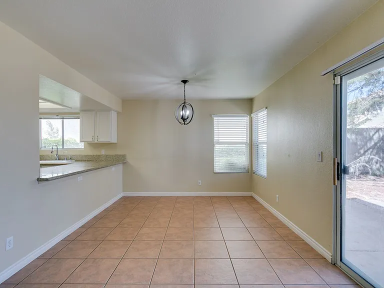 9532 Amber Valley Ln — Photo 12