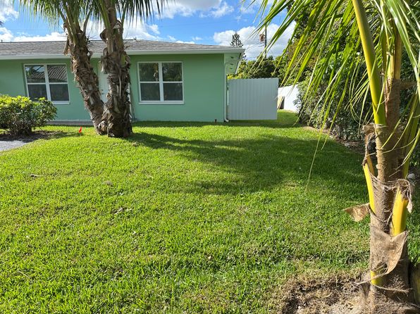 1665 E Breezy Ln #1665