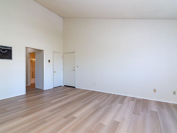 2nd image of 3763 S Bentley Ave APT 201