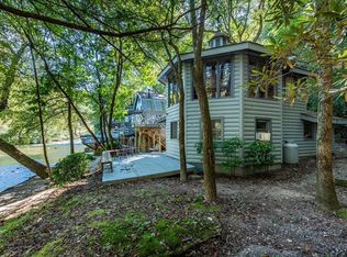 184 Grey Fox Trl E, Ellijay, GA 30536