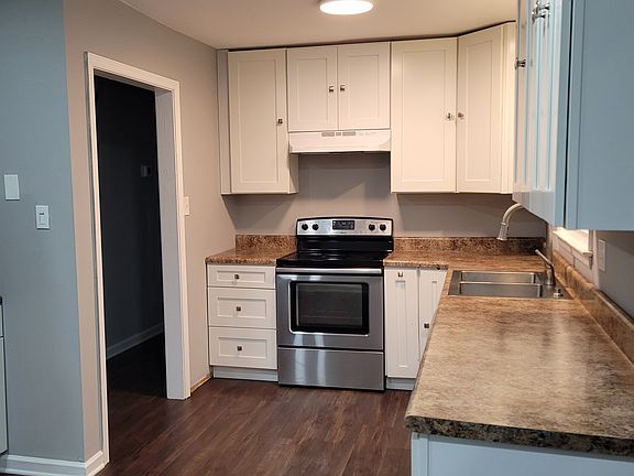 4th image of 1806 W Clara Dr