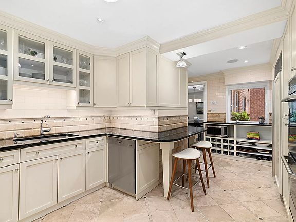 5th image of 11 E 86th St #2A