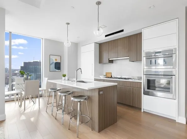 100 Shawmut Ave #8-807, Boston, MA 02118