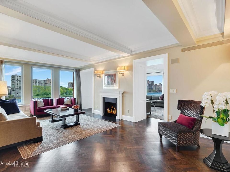 1st image of 25 E End Ave #4CD