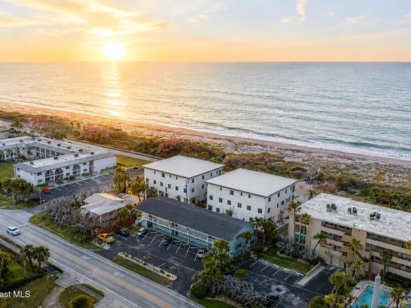 1011 S Miramar Ave APT 6, Indialantic, FL 32903