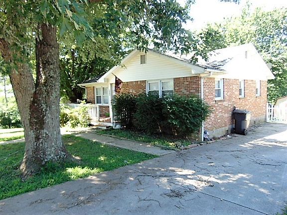 2nd image of 114 S Madison St