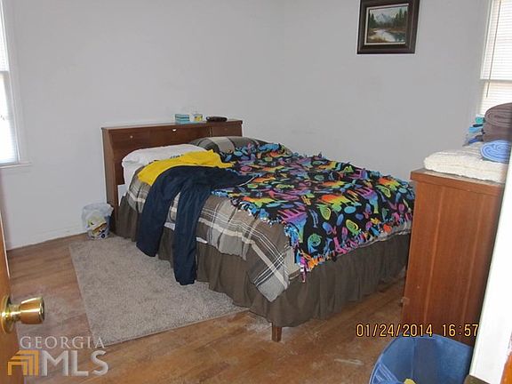 5th image of 1309 E Winthrope Ave