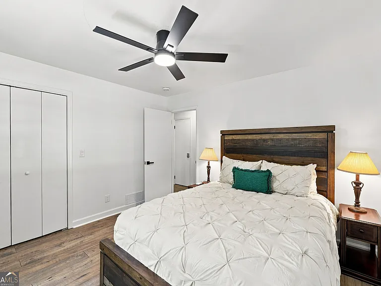 4225 Twin Rivers Dr — Photo 30