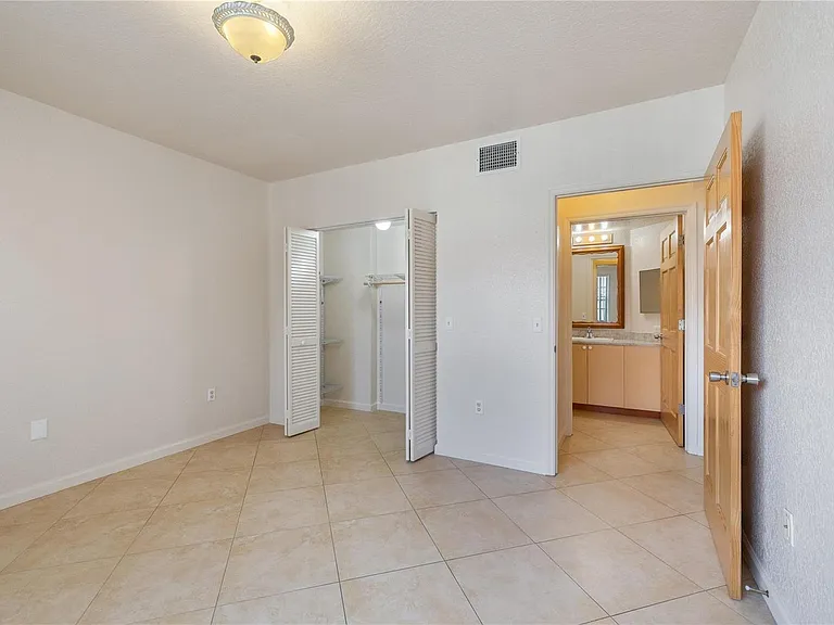 1204 Belmont Ln #1204 — Photo 12