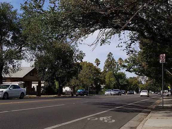 5th image of 2515 N California St