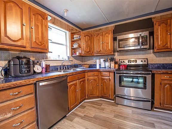 3rd image of 13110 County Road 4016