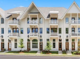 310 E Samford Ave #201, Auburn, AL 36830