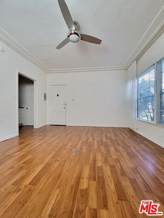 Studio, 1.0 bath, 450 sqft, $1,595 — Photo 3