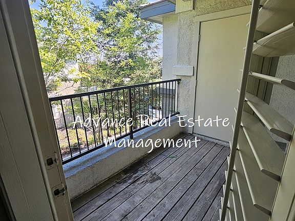 4th image of 701 Gibson Dr #1-1128