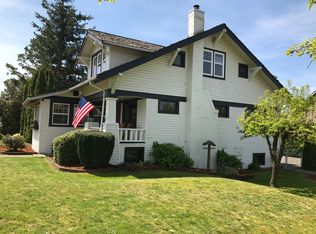 2048 Park St, Enumclaw, WA 98022