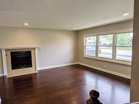 4th image of 615 W Tanglewood Dr