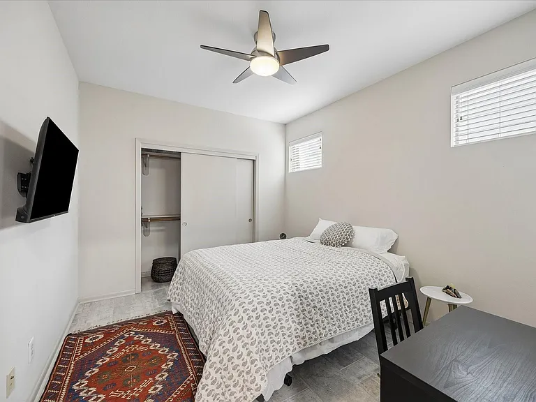 5218 Petty St #F — Photo 18