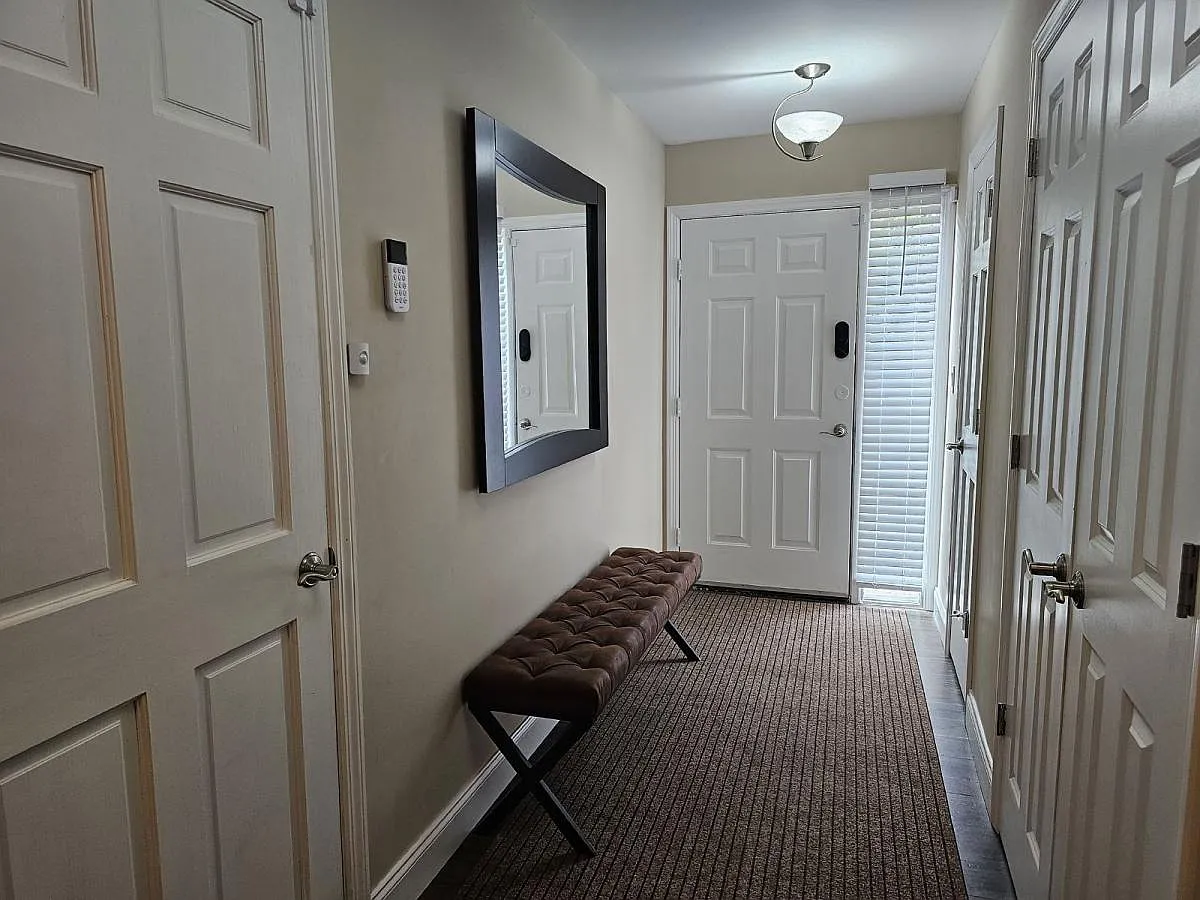 2 bed, 2.0 bath, 1286 sqft, $2,900 — Photo 4