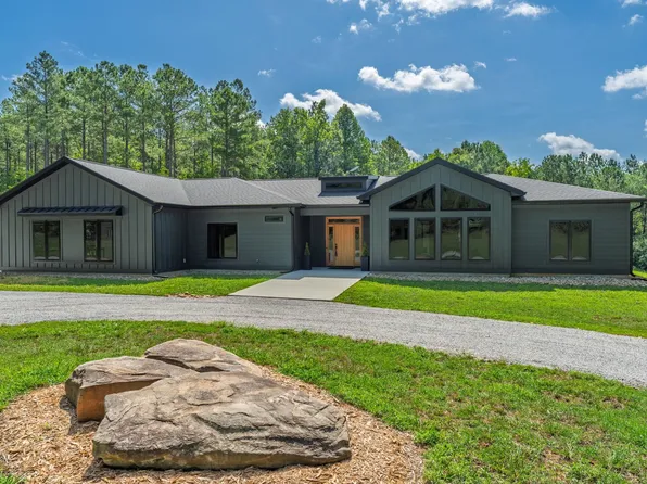 2102 Stewart Dairy Rd, Fountain Inn, SC 29644