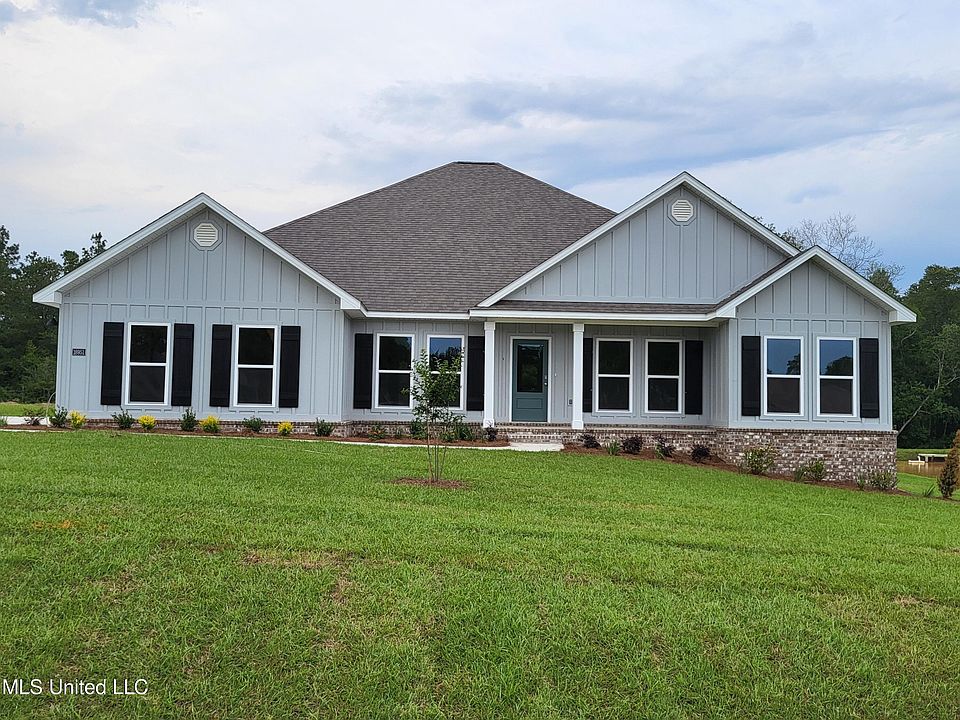 1st image of 18951 Harrington Cir