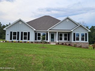 18951 Harrington Cir, Biloxi, MS 39532