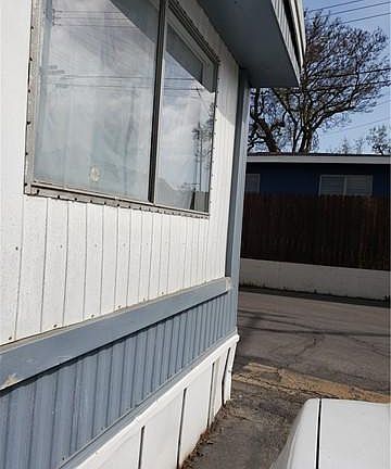 2nd image of 4820 Holly Ave #110
