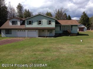 1005 Fairway Dr, Wilkes Barre, PA 18702