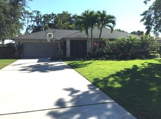 661 York Ter, Naples, FL 34109