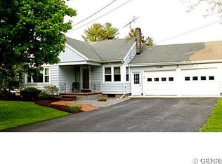 6596 Slocum Rd, Ontario, NY 14519