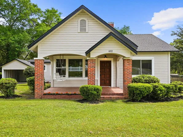 602 N Waukesha St, Bonifay, FL 32425