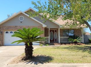 2253 Orion Lake Dr, Navarre, FL 32566