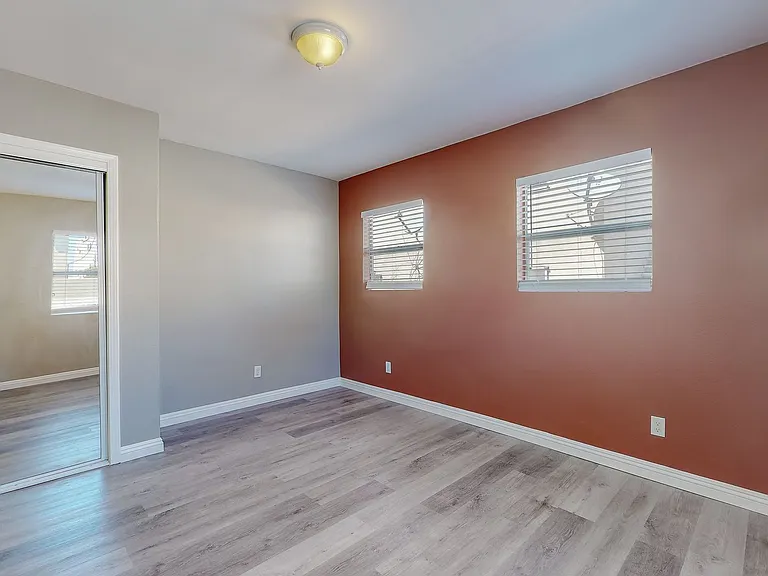 1818 N Kingsley Dr — Photo 51