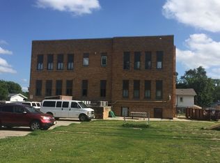 220 E 12th St #SH-5, South Sioux City, NE 68776