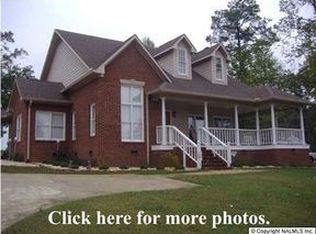 50 Cardinal Dr, Guntersville, AL 35976