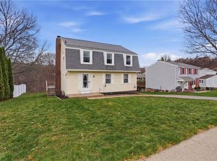 303 Macnab Dr, Coraopolis, PA 15108