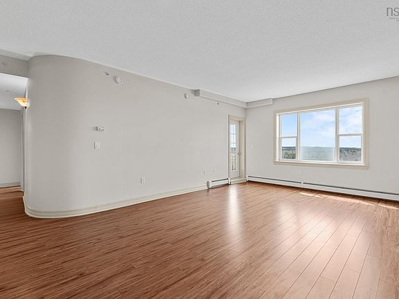 5th image of 767 Parkland Dr Unit 318