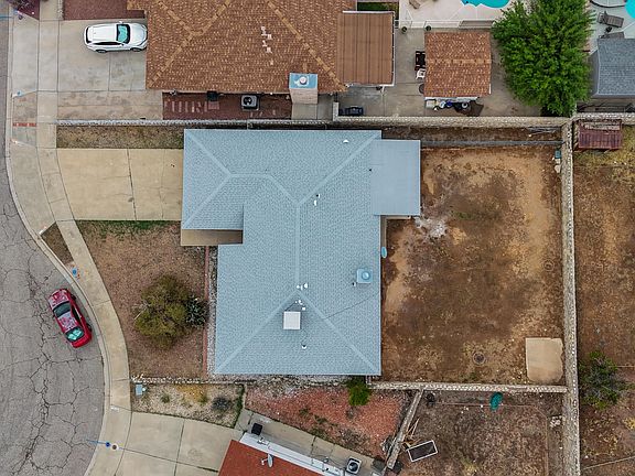 3rd image of 4405 Loma De Luna Dr
