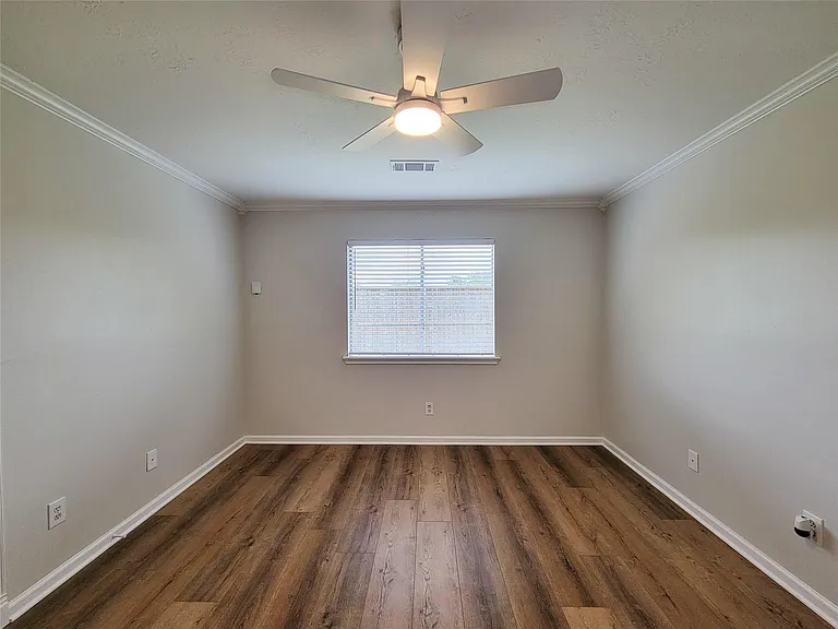 3658 Villa Glen Dr — Photo 18