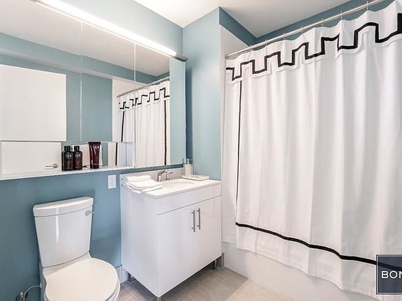 5th image of 606 W 57th St APT 1133