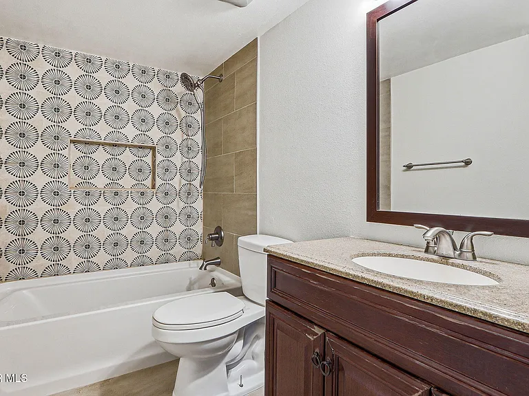 3020 Wedgewood Dr — Photo 22