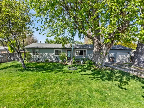 546 W 4th St, Emmett, ID 83617