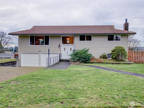 2nd image of 1032 E Robinhood Drive