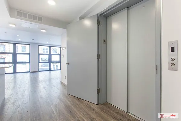 Rented by Cayenne Realty Group | media 6